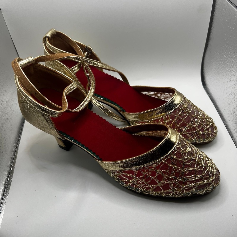 NEW Dance And Sway Women's Size 7-7.5 Red Shoes Flared Heel - Picture 2 of 8
